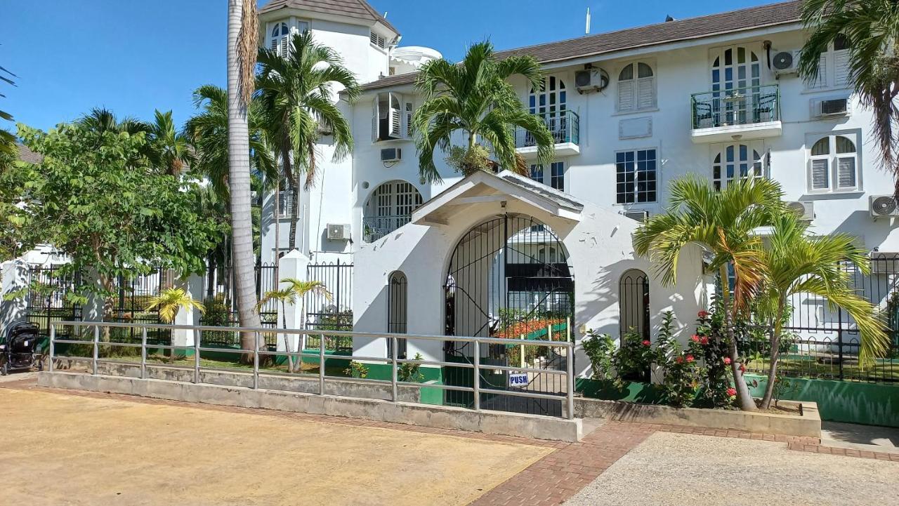 Beach Studio 20 Ocho Rios Exterior photo